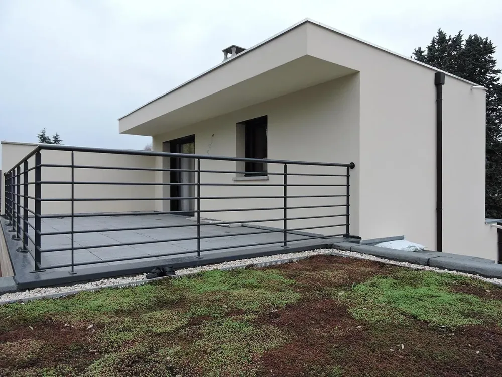 imgi_12_toit-plat-vegetalise-Essonne