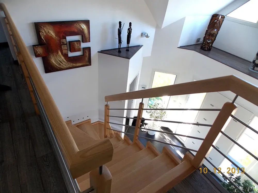 imgi_7_Escalier-bois