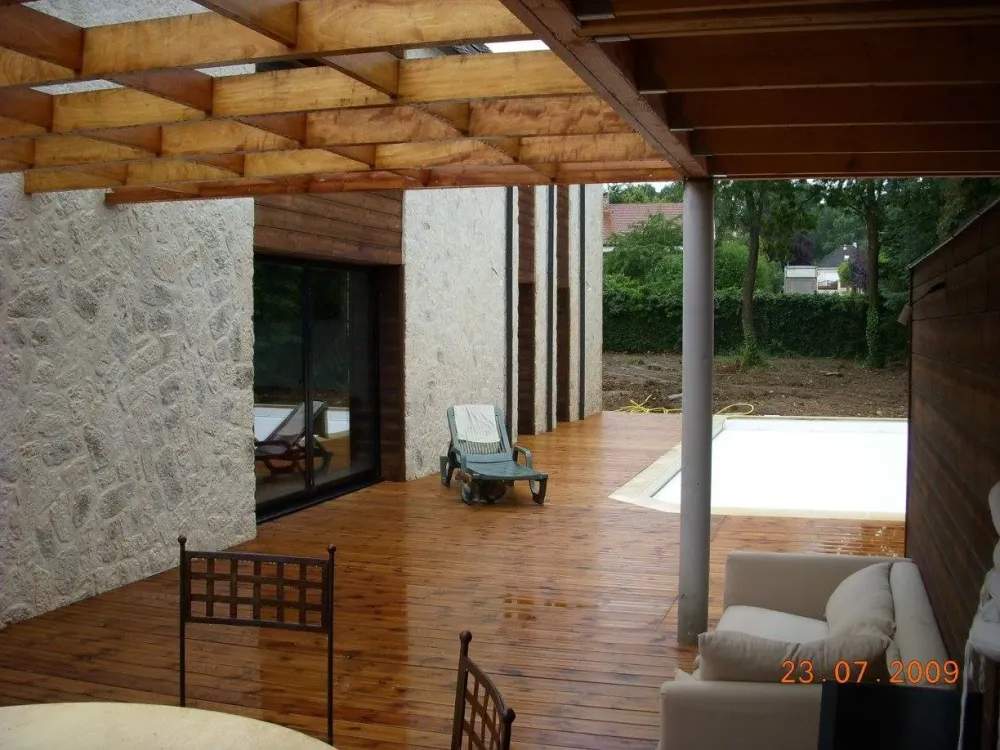 imgi_15_Terrasse-en-bois-piscine-essonne